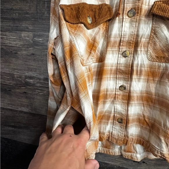 Maurices Brown and Cream Plaid Flannel Button Down Hooded Shirt - Picture 5 of 7